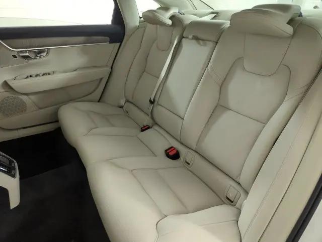 2023 Volvo S90 B6 Plus