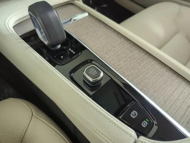 2023 Volvo S90 B6 Plus