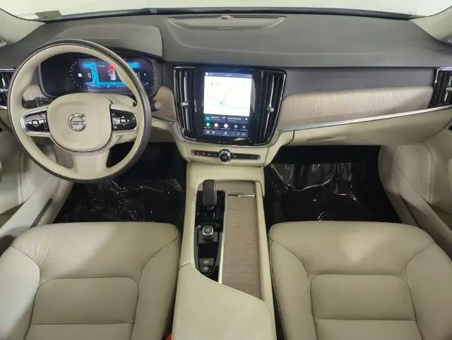 2023 Volvo S90 B6 Plus