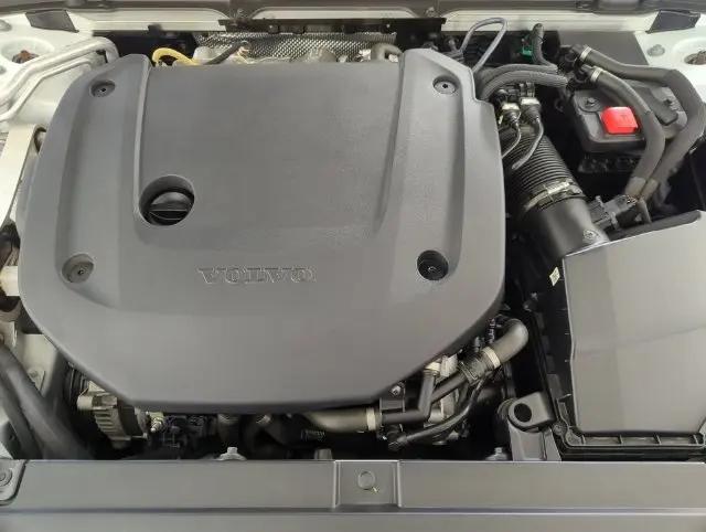 2023 Volvo S90 B6 Plus
