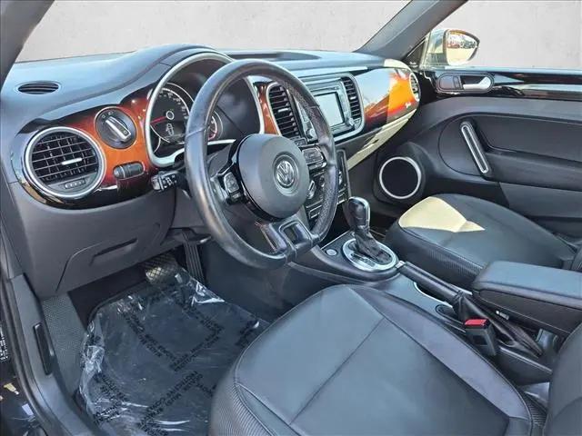 2013 Volkswagen Beetle 2.5L Fender Edition