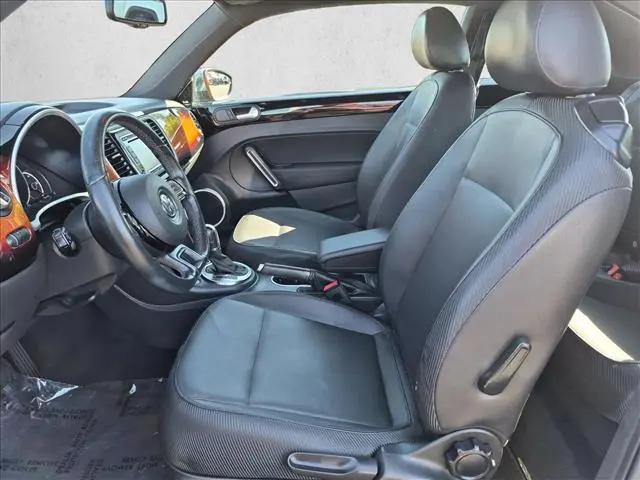 2013 Volkswagen Beetle 2.5L Fender Edition