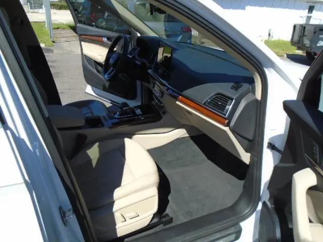 2023 Audi Q5 Premium 40 TFSI quattro S tronic