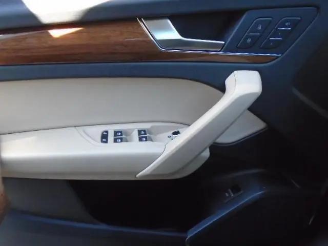 2023 Audi Q5 Premium 40 TFSI quattro S tronic