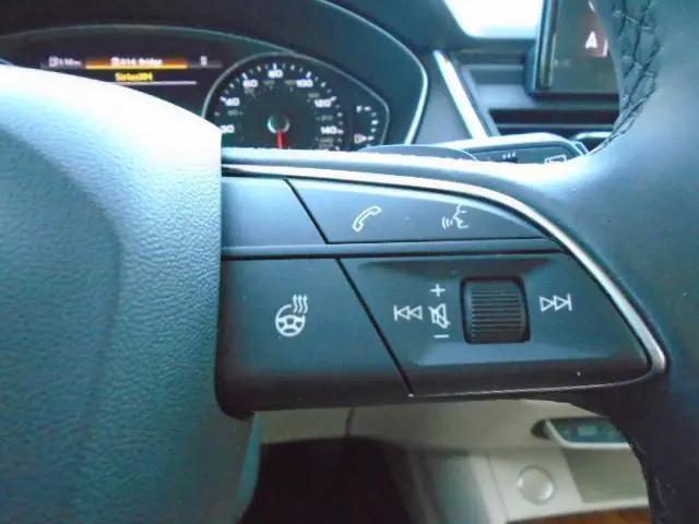 2023 Audi Q5 Premium 40 TFSI quattro S tronic