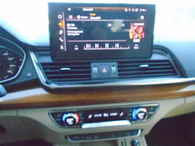2023 Audi Q5 Premium 40 TFSI quattro S tronic