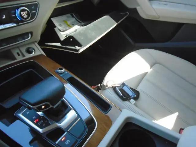 2023 Audi Q5 Premium 40 TFSI quattro S tronic