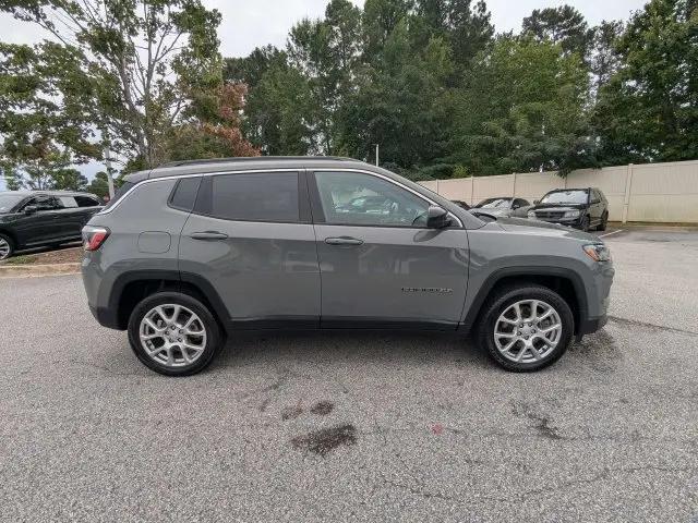 2023 Jeep Compass Latitude Lux FWD