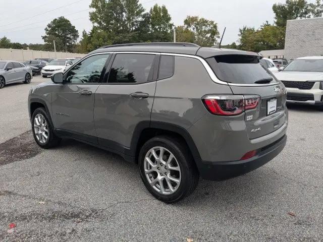 2023 Jeep Compass Latitude Lux FWD