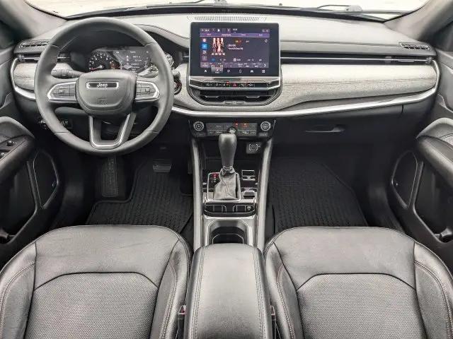 2023 Jeep Compass Latitude Lux FWD