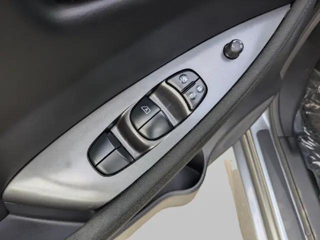 2023 Nissan LEAF S 40 kWh