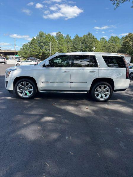 2016 Cadillac Escalade Luxury Collection