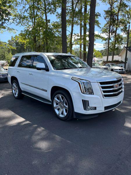 2016 Cadillac Escalade Luxury Collection