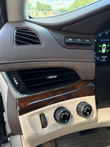 2016 Cadillac Escalade Luxury Collection