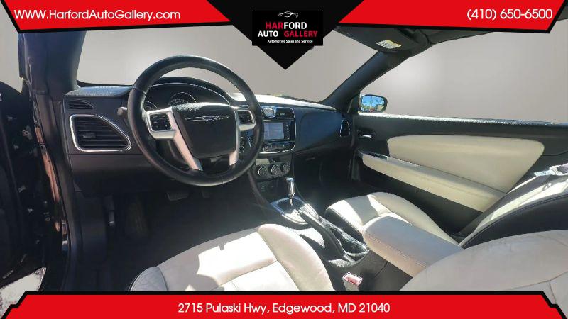 2013 Chrysler 200 Limited