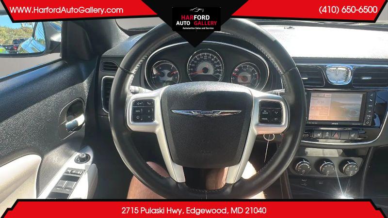 2013 Chrysler 200 Limited