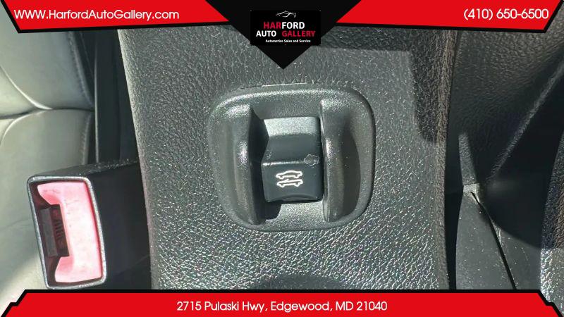 2013 Chrysler 200 Limited