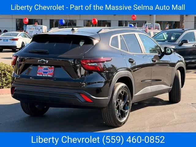 2026 Chevrolet Trax FWD LT