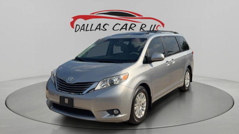 2013 Toyota Sienna XLE V6 8 Passenger for sale in Dallas, TX