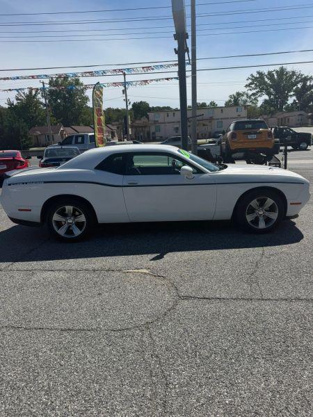 2016 Dodge Challenger SXT