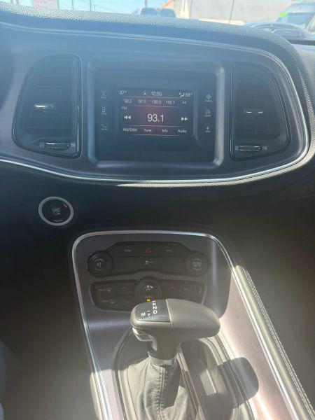 2016 Dodge Challenger SXT