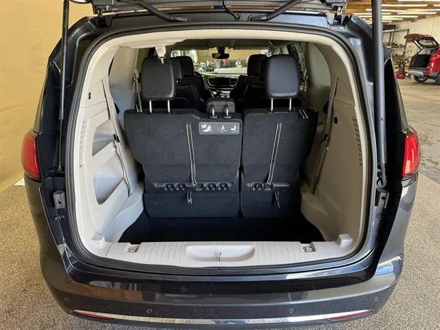 2019 Chrysler Pacifica Touring L