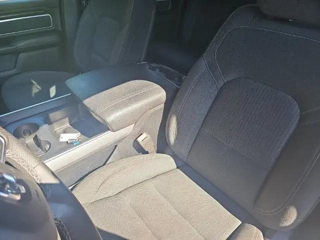 2019 Ram 1500 Big Horn/Lone Star Crew Cab 4x4 57 Box