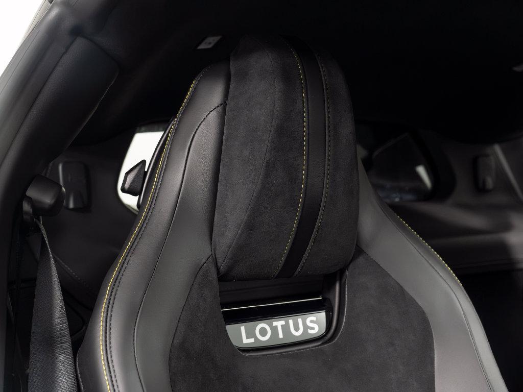 2027 Lotus Emira Turbo SE - Photo 49