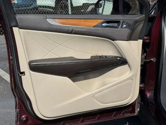 2017 Lincoln MKC Select