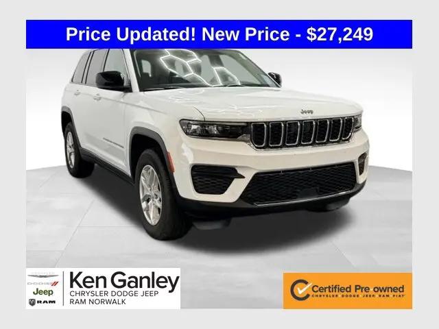 2023 Jeep Grand Cherokee Laredo X 4x4 for sale in Norwalk, OH