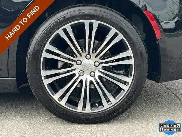 2022 Chrysler 300 S