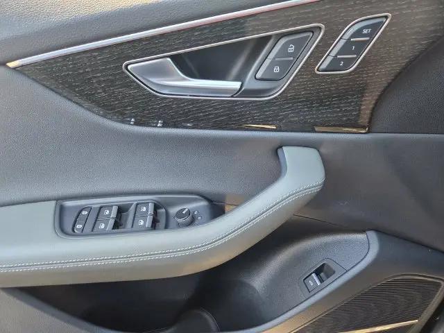 2024 Audi Q8 Premium Plus 55 TFSI quattro