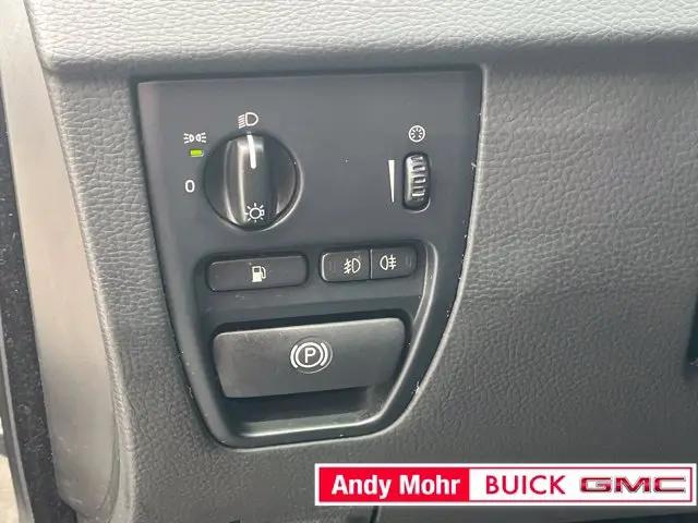 2011 Volvo XC90 3.2