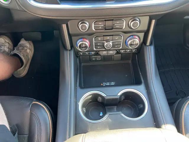 2021 GMC Yukon XL AT4