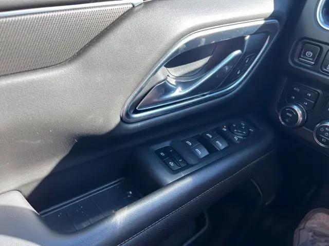 2021 GMC Yukon XL AT4