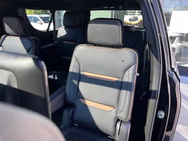 2021 GMC Yukon XL AT4