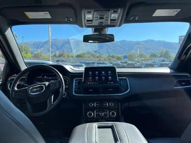 2021 GMC Yukon XL AT4