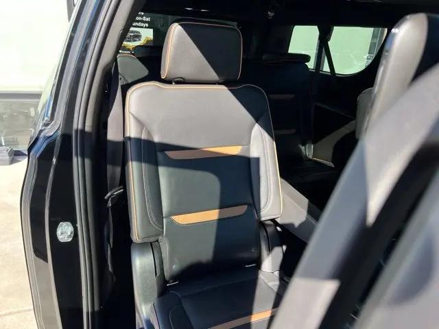 2021 GMC Yukon XL AT4