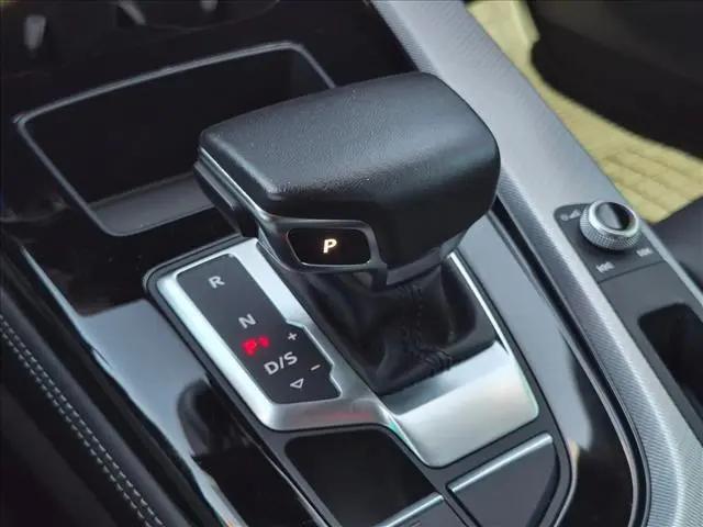 2023 Audi A4 Premium Plus 45 TFSI S line quattro S tronic