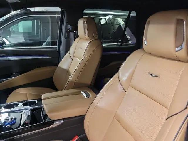 2025 Cadillac Escalade Premium Luxury