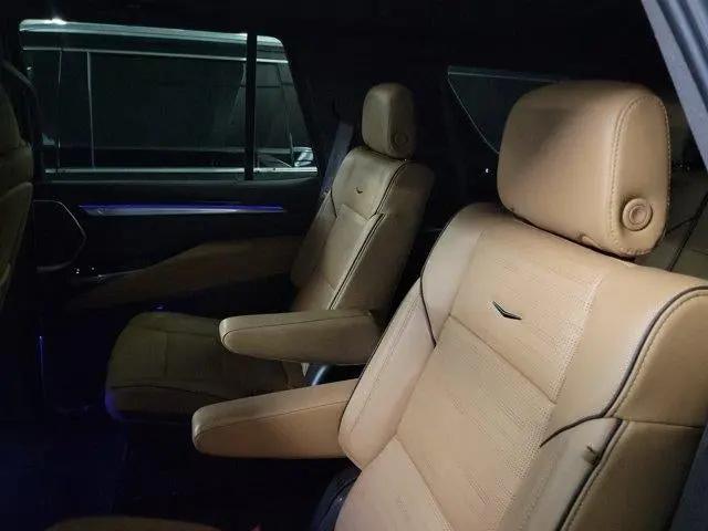 2025 Cadillac Escalade Premium Luxury