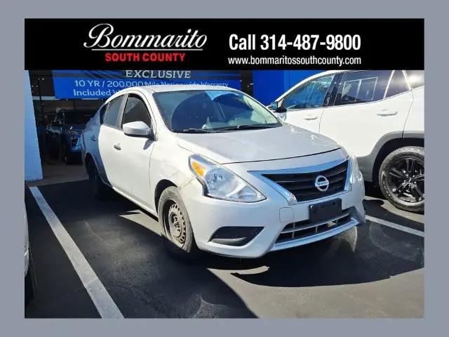 2017 Nissan Versa 1.6 SV for sale in St. Louis, MO