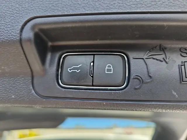 2021 Ford Explorer Base