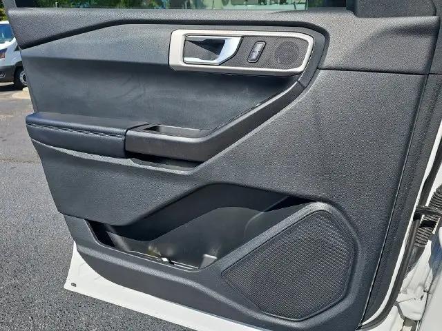 2021 Ford Explorer Base