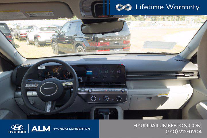 New 2027 Ecotronic Gray Pearl HYUNDAI SE FWD image 19