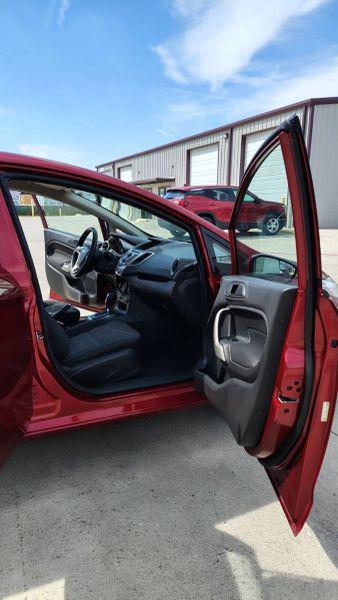 2013 Ford Fiesta SE