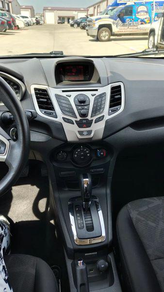 2013 Ford Fiesta SE