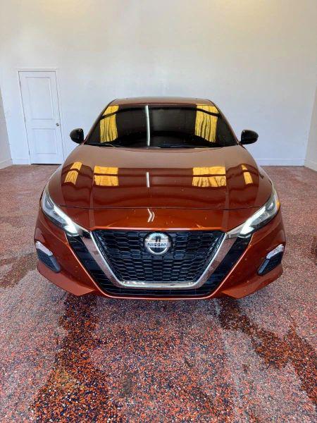 2021 Nissan Altima SR FWD