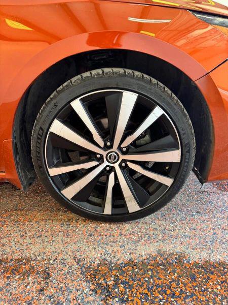 2021 Nissan Altima SR FWD