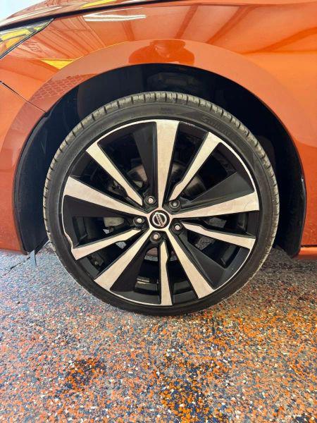 2021 Nissan Altima SR FWD